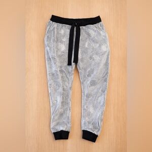 Disney Mickey Mouse Fleece Jogger Pants Gray Black Size Medium Lounge Joggers